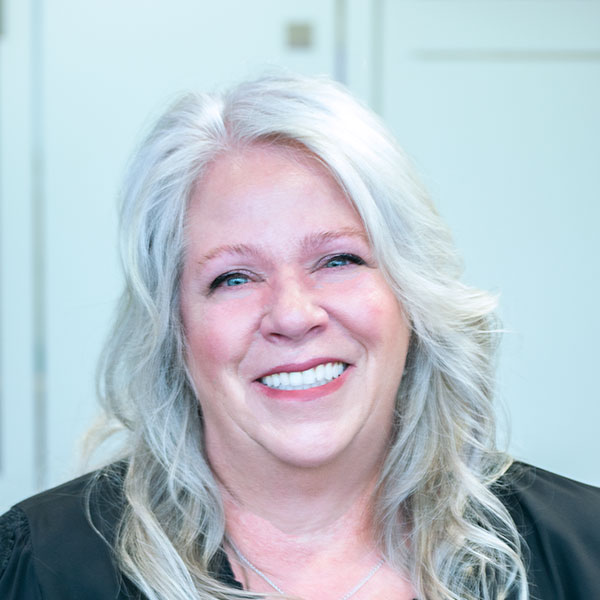 Shelly Thompson